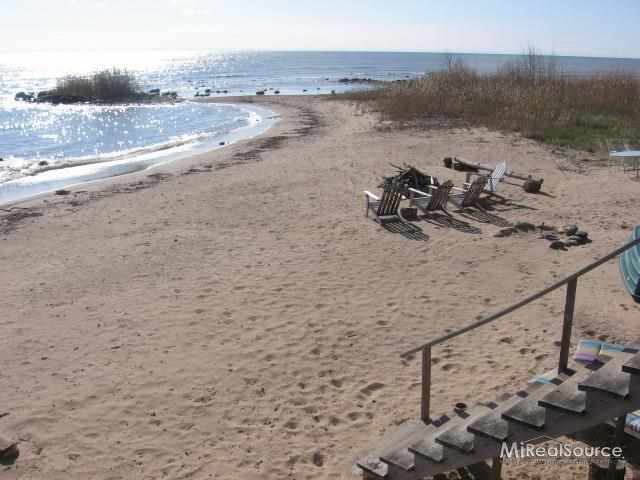 5210 Lakeshore Road Deckerville, MI 48427 - Photo 18 of 22 31147756-17.JPG
