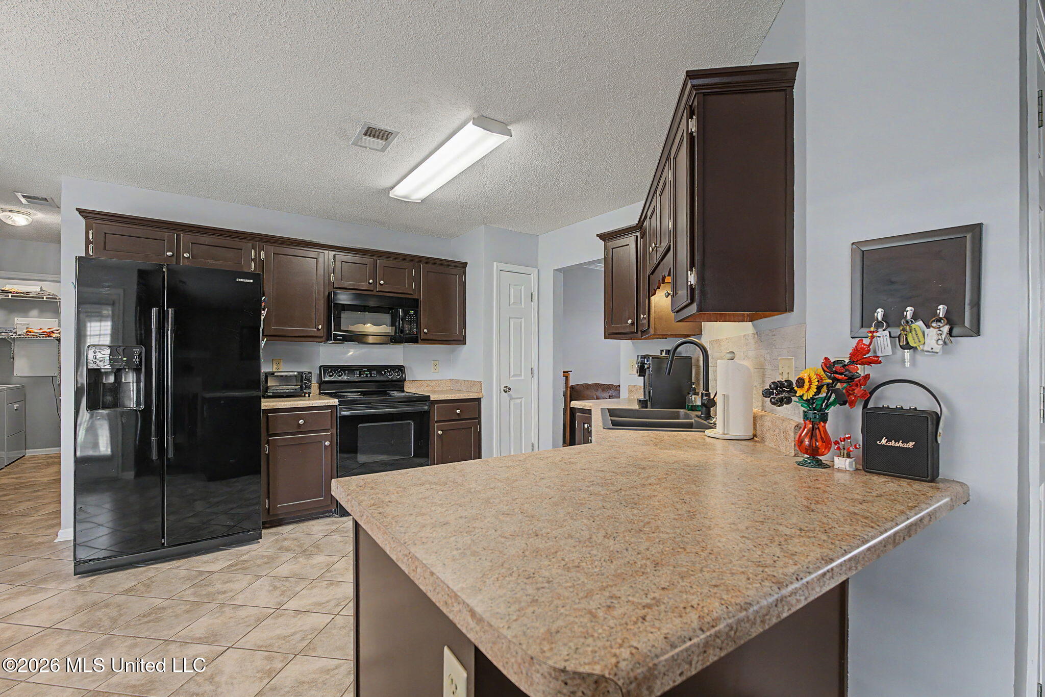 7392 Wendy Way Walls, MS 38680 - Photo 8 of 32 13-web-or-mls-7392 Wendy Way-12