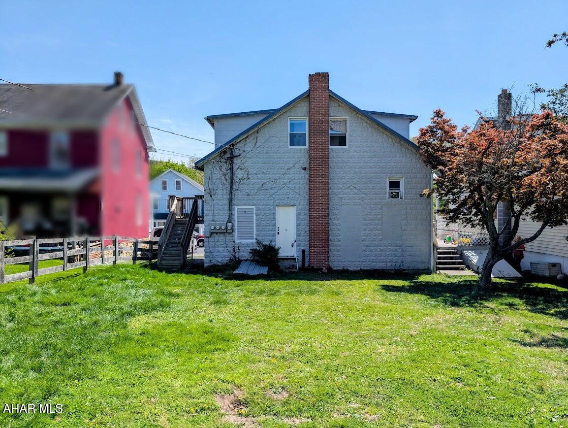 806 Spring Street Saxton, PA 16678 - Photo 4 of 39