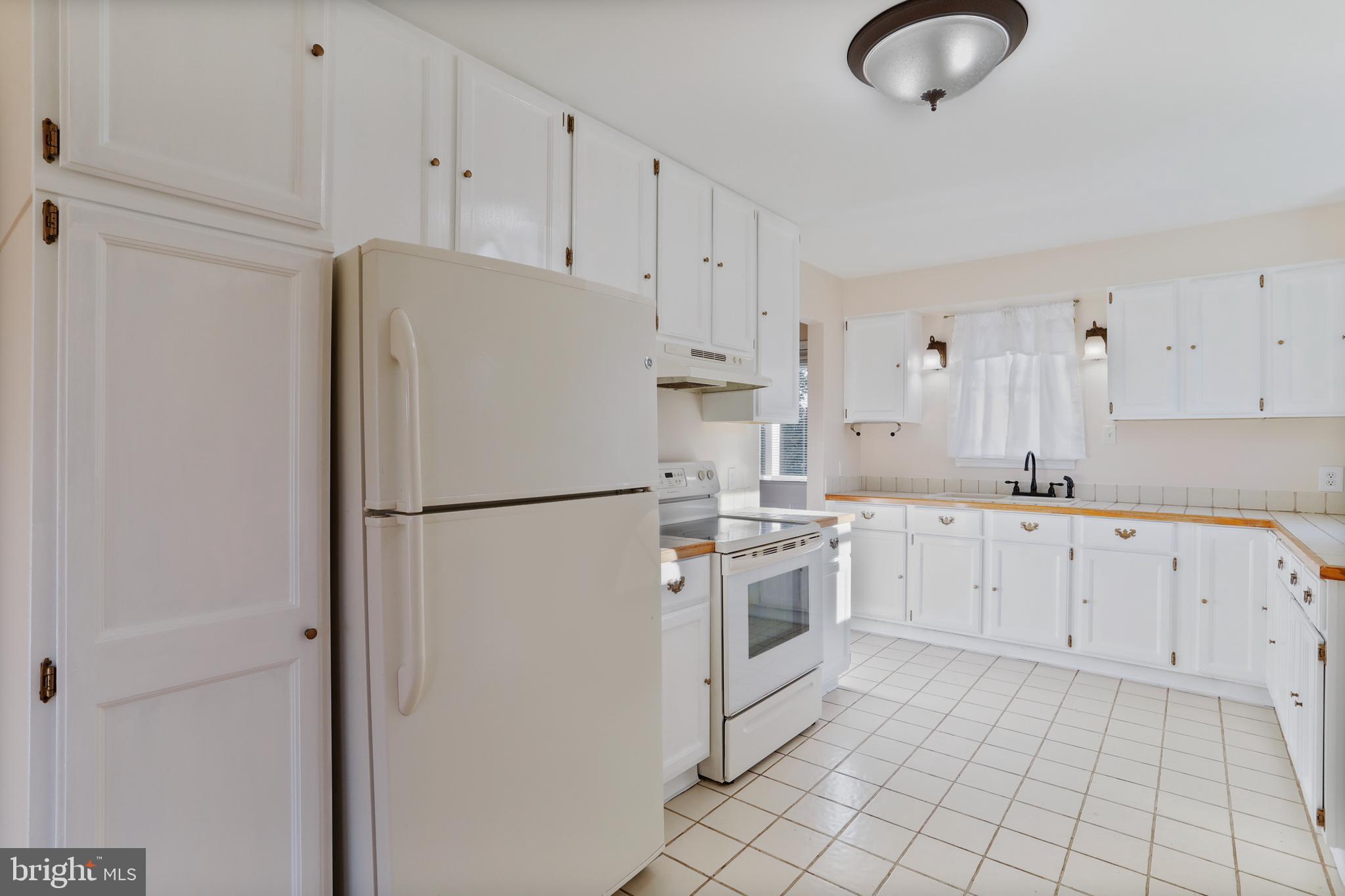 4942 Johnsons Mill Road Berkeley Springs, WV 25411 - Photo 62 of 99 Kitchen