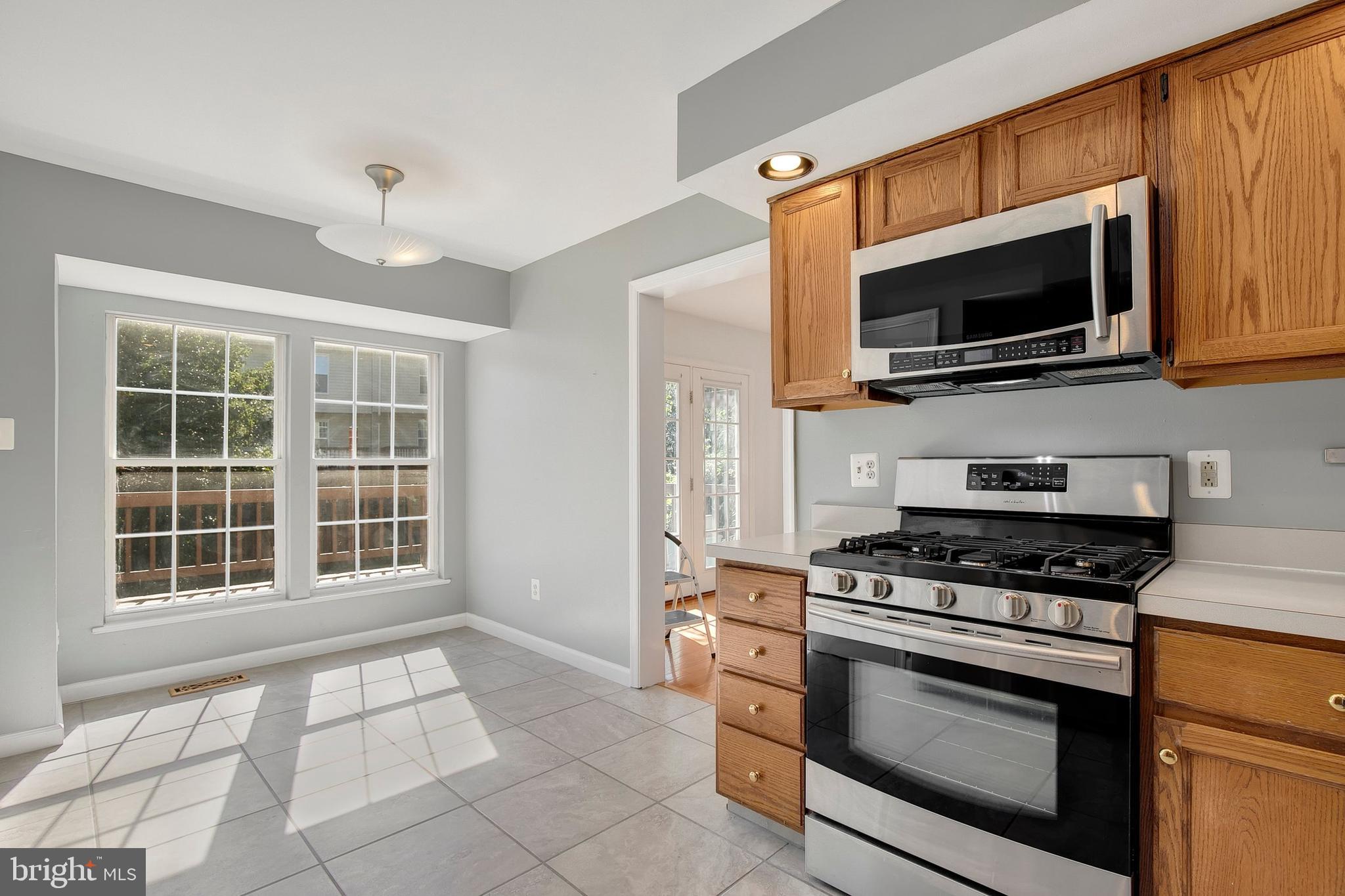 46582 Broadspear Terrace Sterling, VA 20165 - Photo 12 of 38