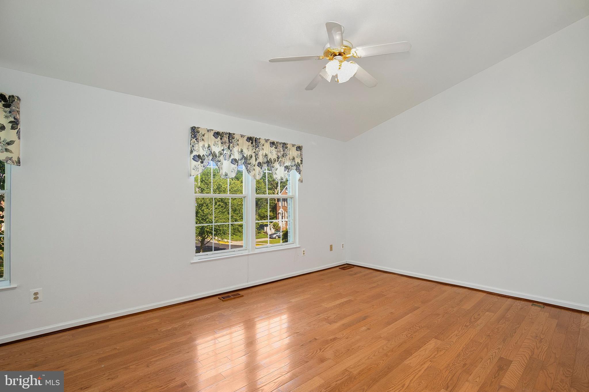 46582 Broadspear Terrace Sterling, VA 20165 - Photo 25 of 38
