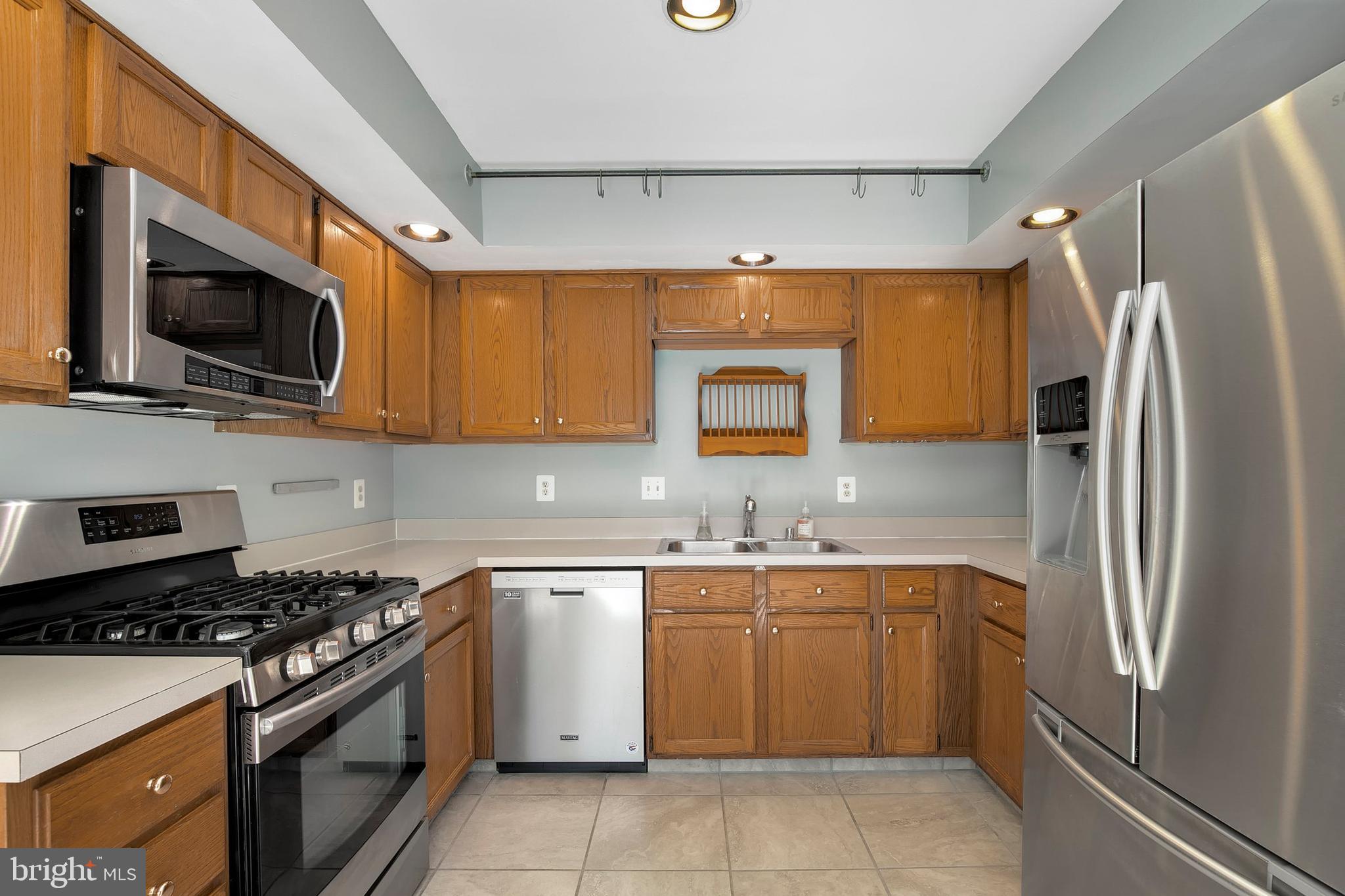 46582 Broadspear Terrace Sterling, VA 20165 - Photo 10 of 38