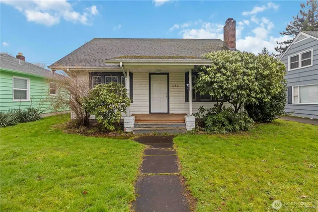 $330,000 | 646 23rd Avenue, Longview, WA 98632
