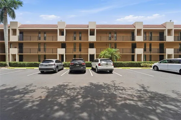 $138,000 | 5605 Coral Lake Drive, Unit 105, Margate, FL 33063
