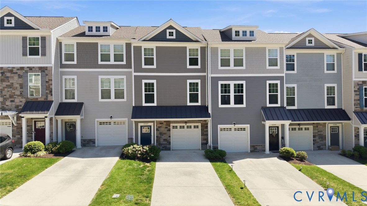 12337 Haydon Place Midlothian, VA 23113 - Photo 1 of 48