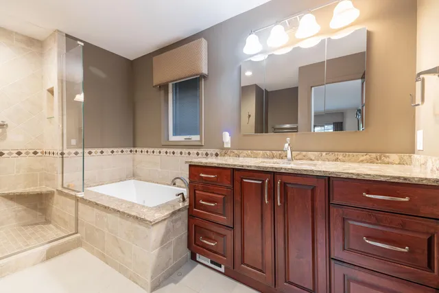 $499,900 | 26036 Parke Lane, Grosse Ile, MI 48138