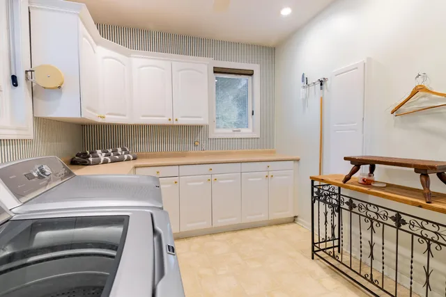 $499,900 | 26036 Parke Lane, Grosse Ile, MI 48138