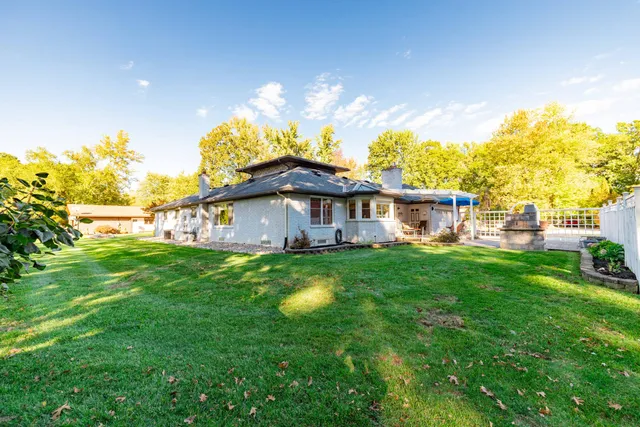 $499,900 | 26036 Parke Lane, Grosse Ile, MI 48138