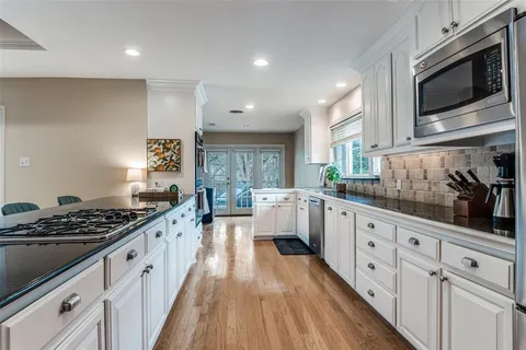 $1,290,000 | 7242 Alexander Drive, Dallas, TX 75214