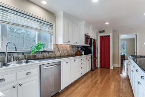 $1,290,000 | 7242 Alexander Drive, Dallas, TX 75214