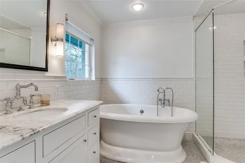 $1,290,000 | 7242 Alexander Drive, Dallas, TX 75214