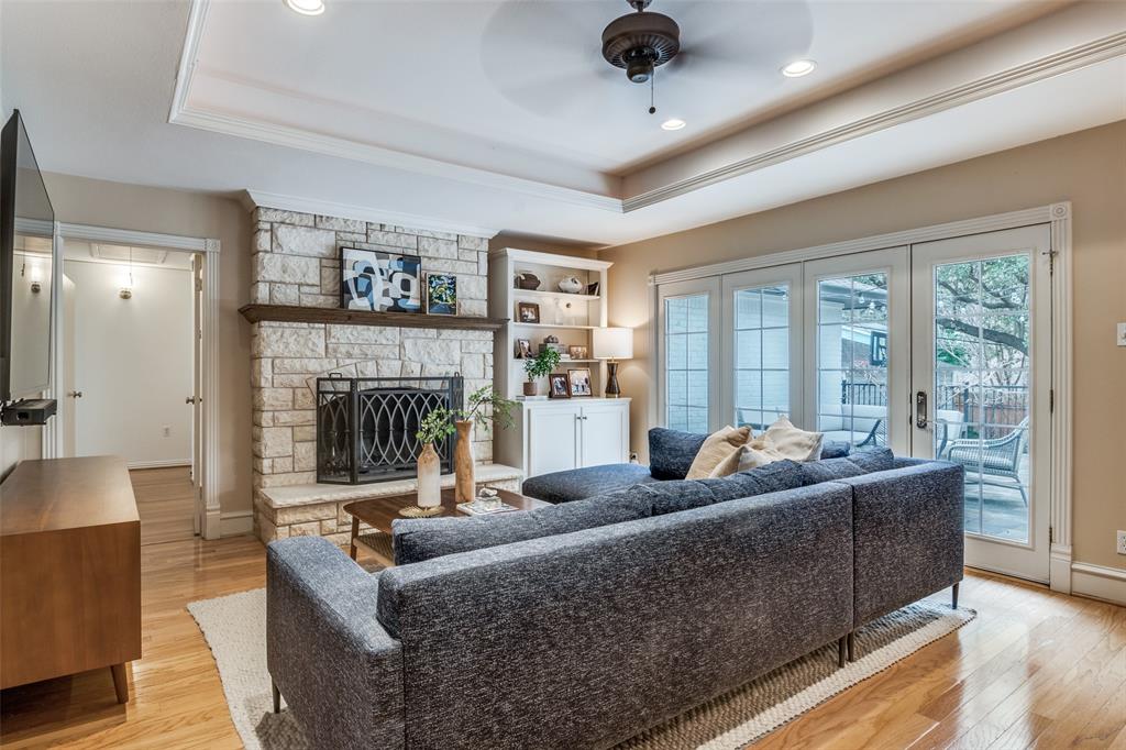 7242 Alexander Drive Dallas, TX 75214 - Photo 4 of 26