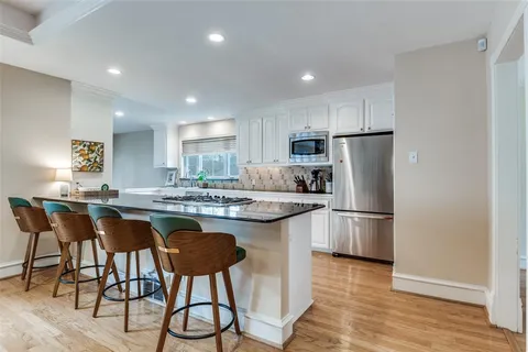 $1,290,000 | 7242 Alexander Drive, Dallas, TX 75214