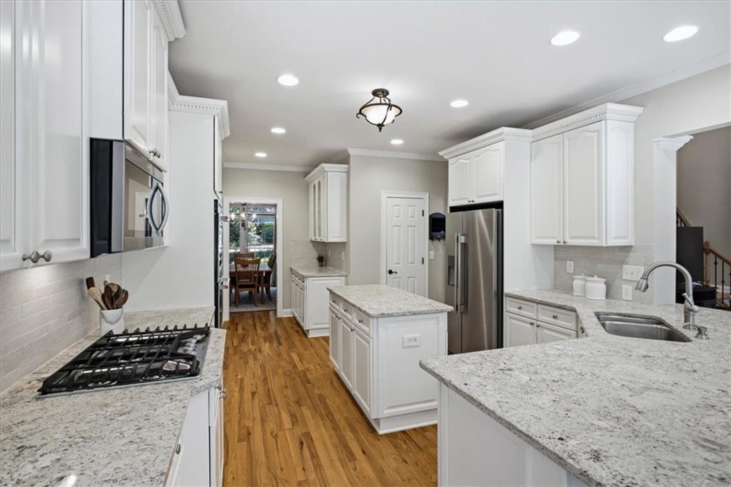880 Colonial Lane Milton, GA 30004 - Photo 5 of 42