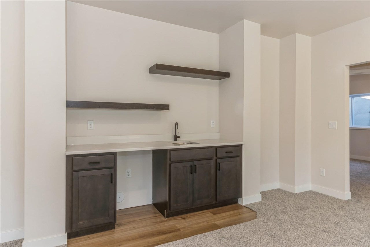 902 High Rdg Trail Solon, IA 52333 - Photo 24 of 39 Gallery Image 24