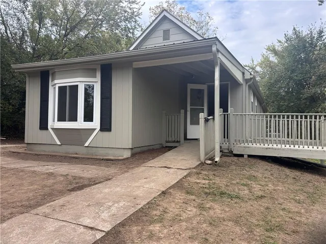 $224,000 | 809 Seneca Street, Leavenworth, KS 66048