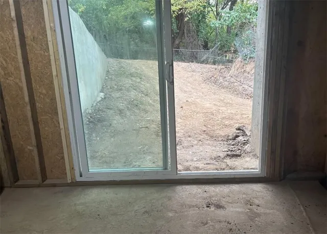 $224,000 | 809 Seneca Street, Leavenworth, KS 66048