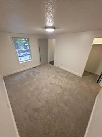 $224,000 | 809 Seneca Street, Leavenworth, KS 66048