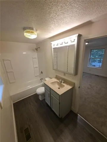 $224,000 | 809 Seneca Street, Leavenworth, KS 66048