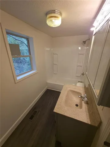 $224,000 | 809 Seneca Street, Leavenworth, KS 66048