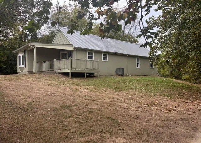 $224,000 | 809 Seneca Street, Leavenworth, KS 66048