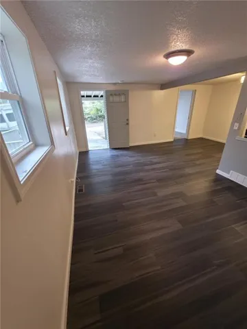 $224,000 | 809 Seneca Street, Leavenworth, KS 66048