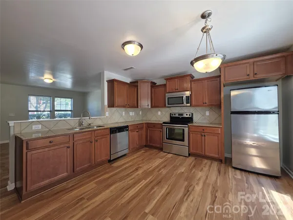 $1,895 | 6142 Salamander Run Lane, Charlotte, NC 28215