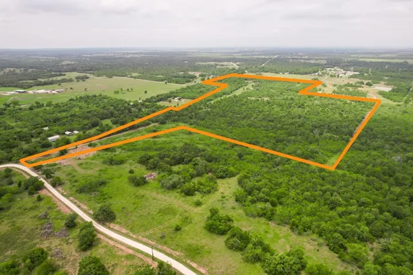 $1,100,000 | 0 San Marcos Highway, Luling, TX 78648