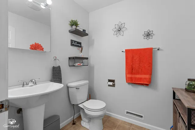 $350,000 | 999 West Cermak Road, Braidwood, IL 60408