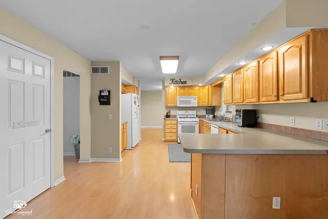 $350,000 | 999 West Cermak Road, Braidwood, IL 60408