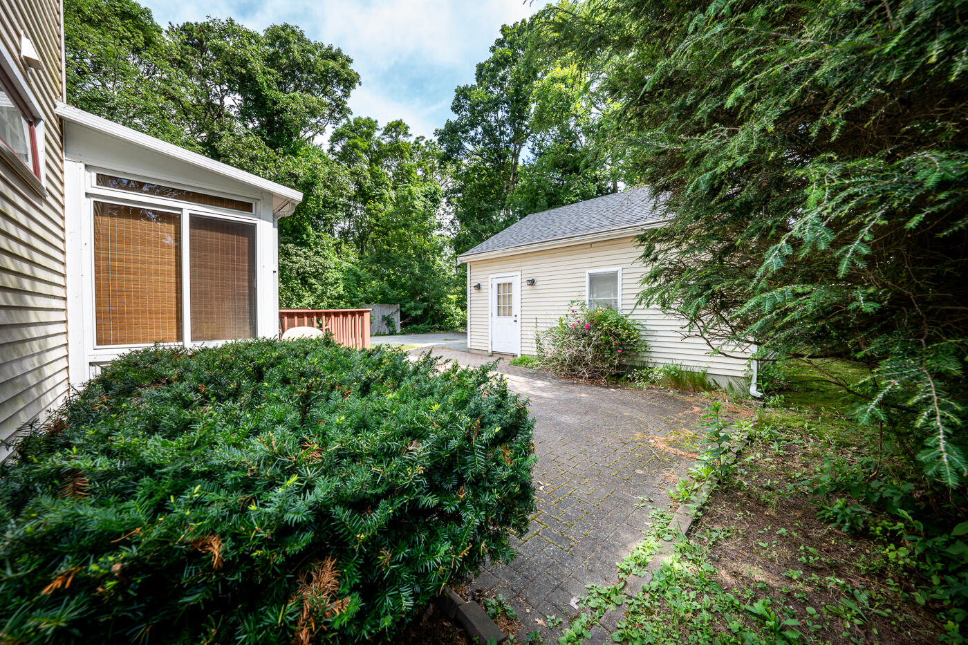 205 Wheeler Road Mashpee, MA 02649 - Photo 6 of 37 back5