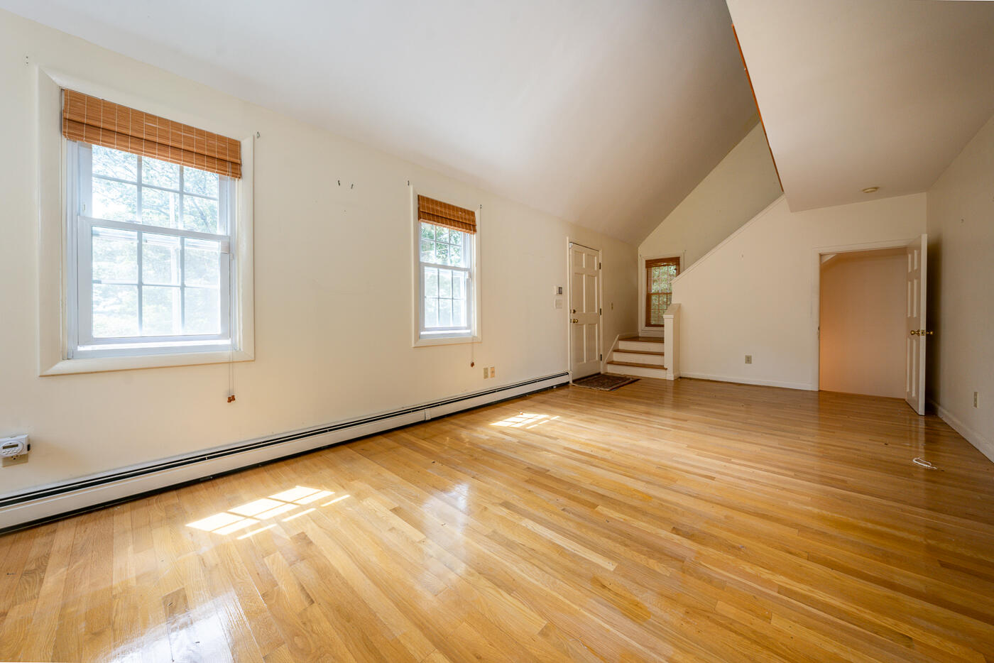205 Wheeler Road Mashpee, MA 02649 - Photo 9 of 37 livroom2