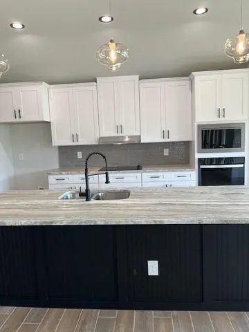 $446,990 | 906 Maxine Drive, Athens, TX 75751