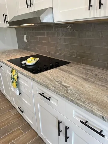 $446,990 | 906 Maxine Drive, Athens, TX 75751