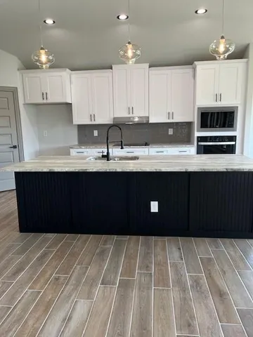 $446,990 | 906 Maxine Drive, Athens, TX 75751