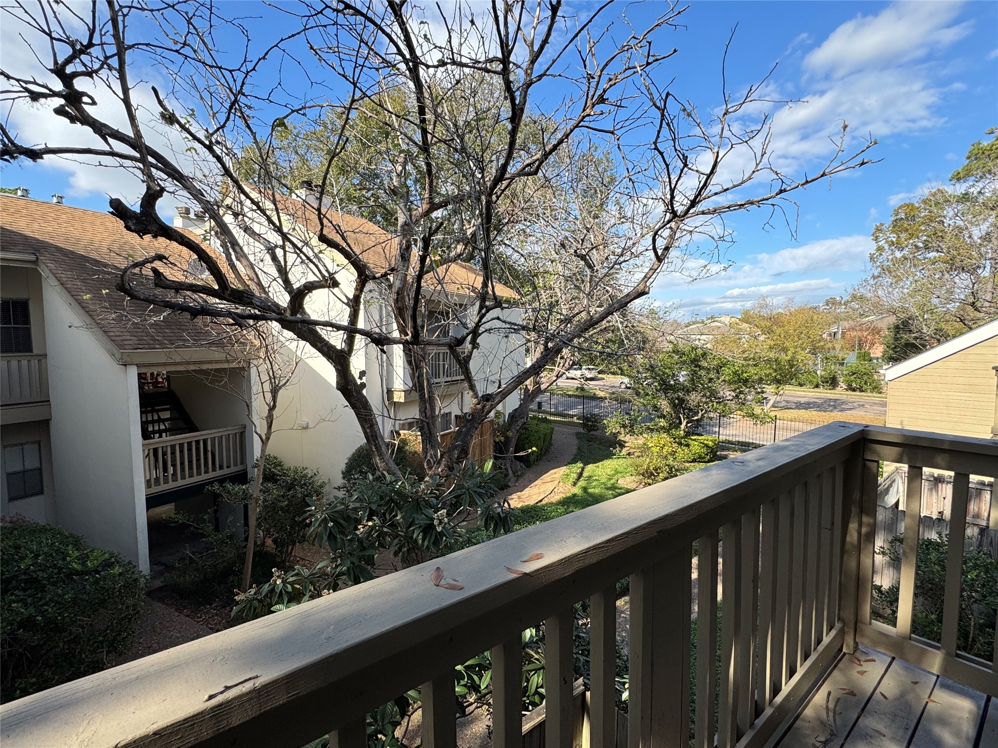 2100 Tanglewilde Street, Unit 626 Houston, TX 77063 - Photo 24 of 36 View from balcony