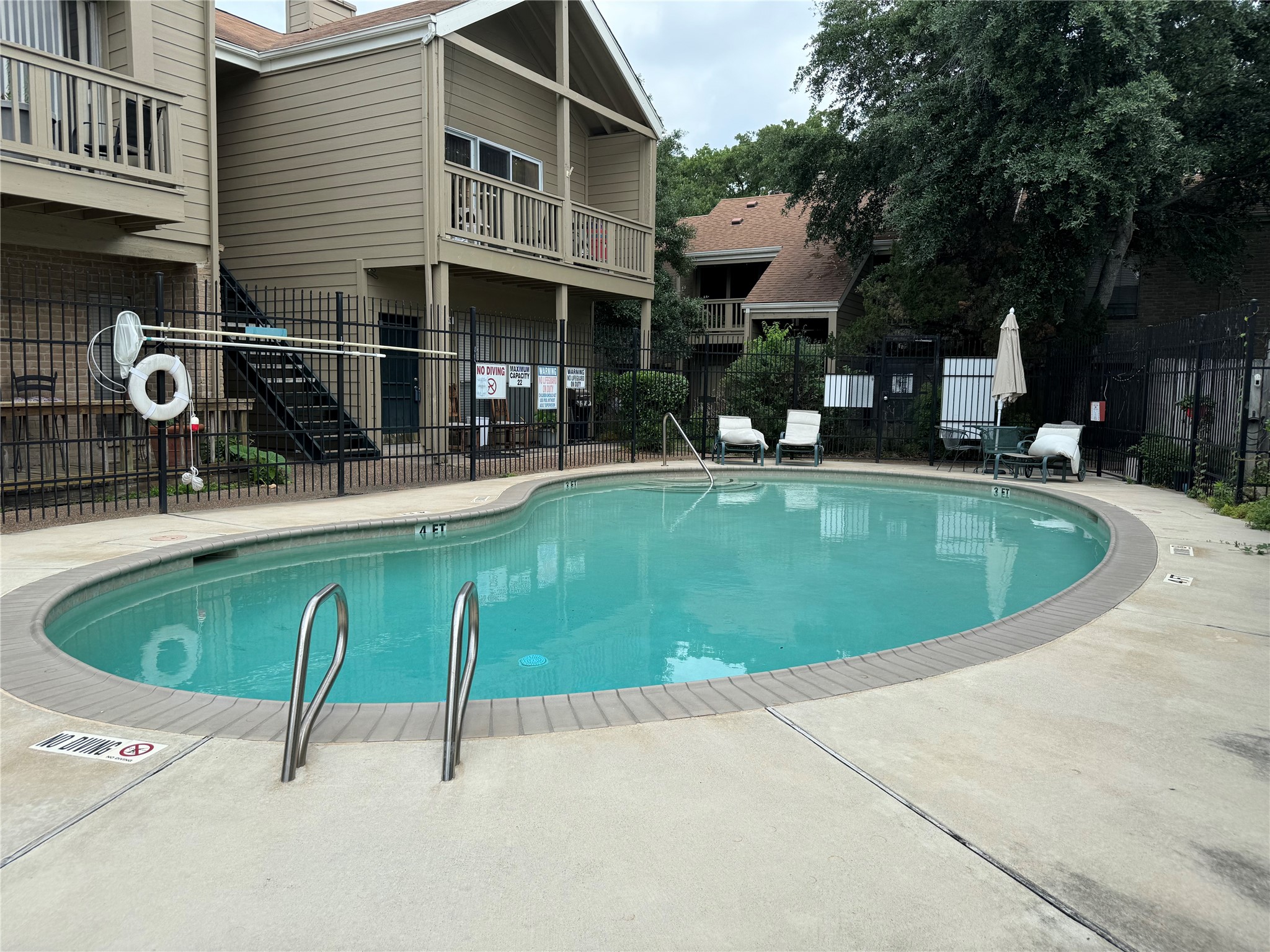 2100 Tanglewilde Street, Unit 626 Houston, TX 77063 - Photo 29 of 36 1 of 4 pools