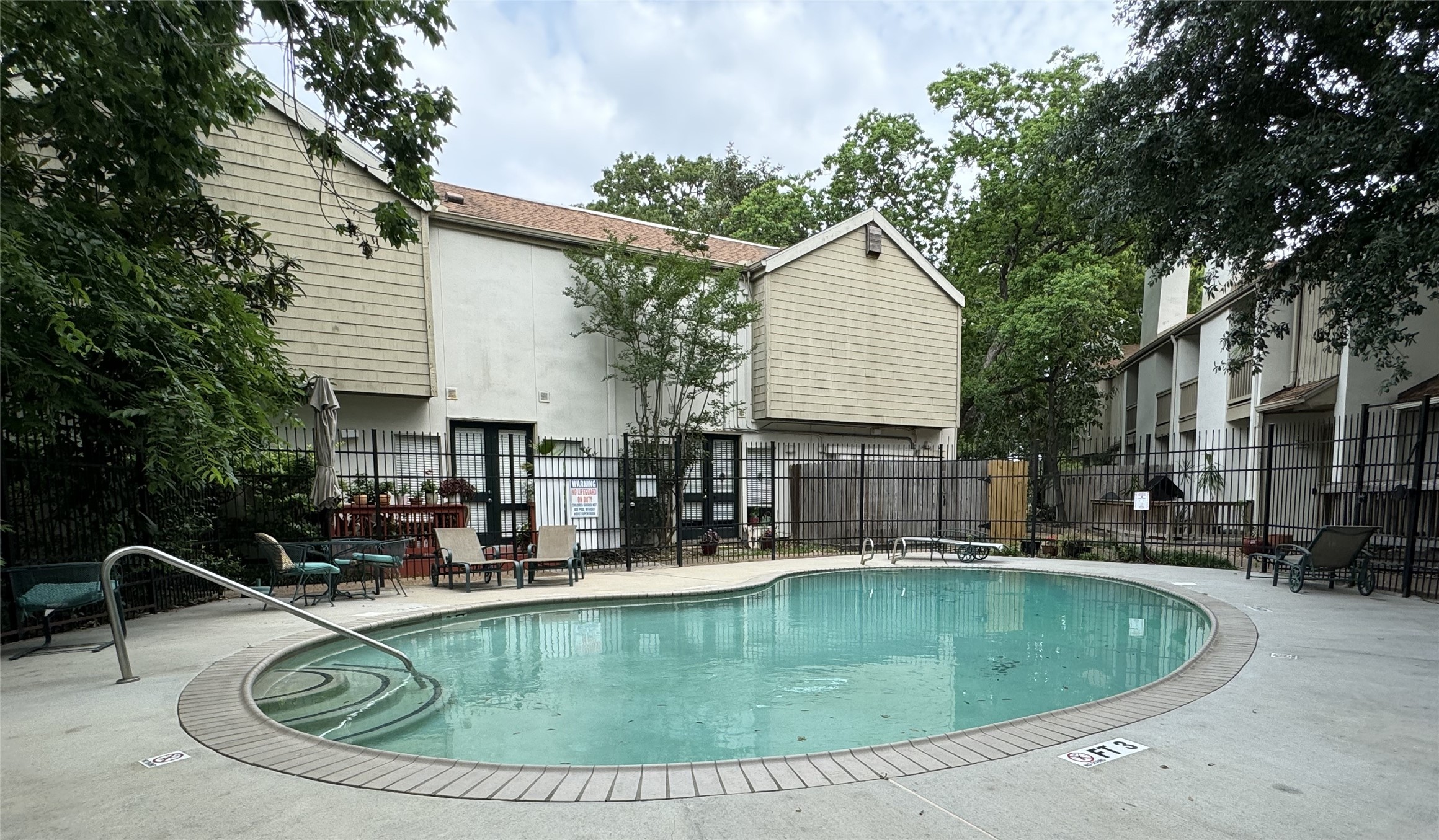 2100 Tanglewilde Street, Unit 626 Houston, TX 77063 - Photo 30 of 36 2 of 4 pools