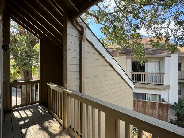$1,800 | 2100 Tanglewilde Street, Unit 626, Houston, TX 77063
