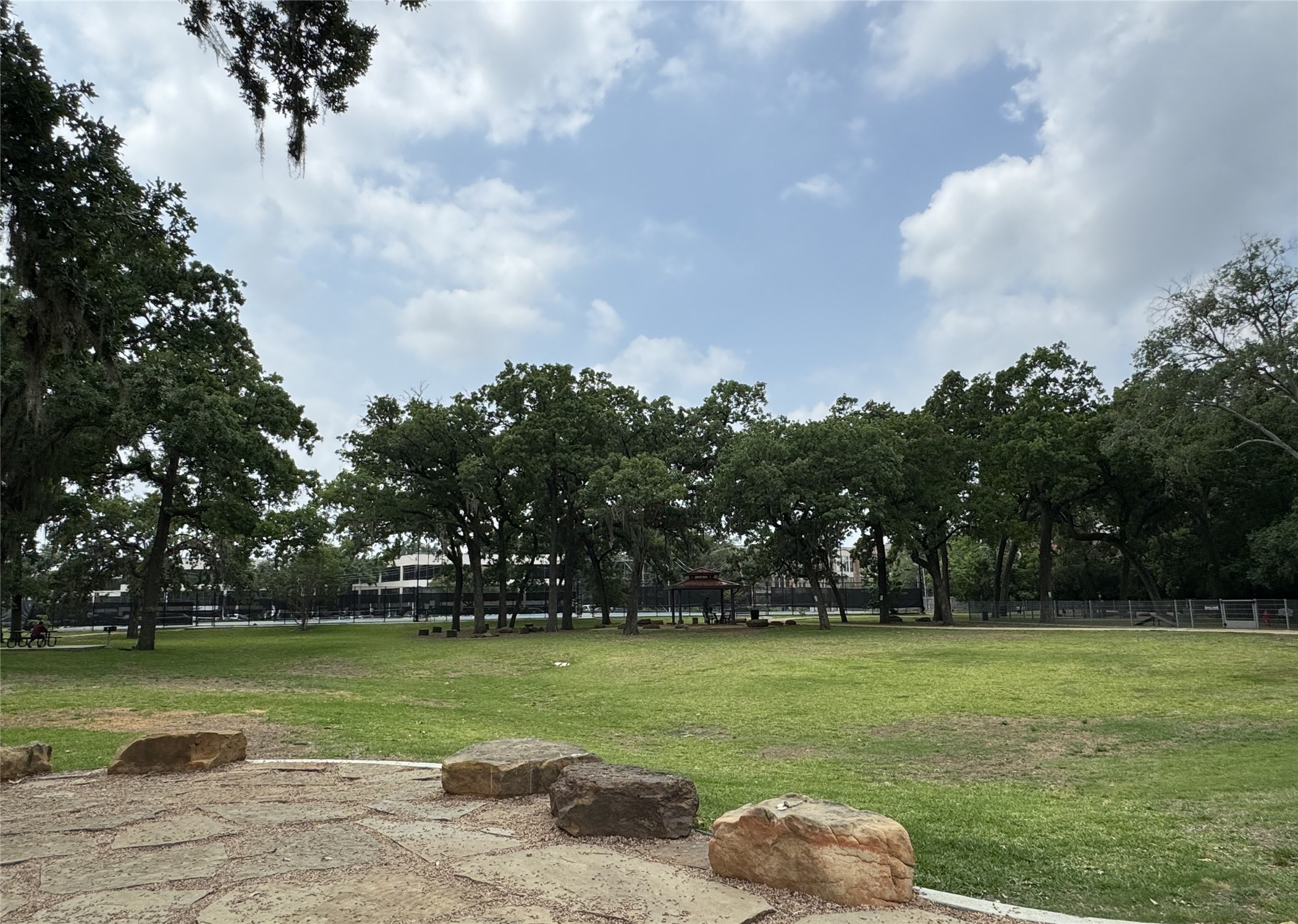 2100 Tanglewilde Street, Unit 626 Houston, TX 77063 - Photo 35 of 36 Lovely park nearby down the street