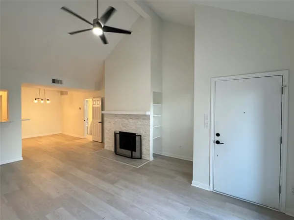 $1,800 | 2100 Tanglewilde Street, Unit 626, Houston, TX 77063