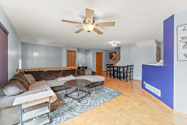 $295,000 | 14549 Lockslie Trail, Savage, MN 55378