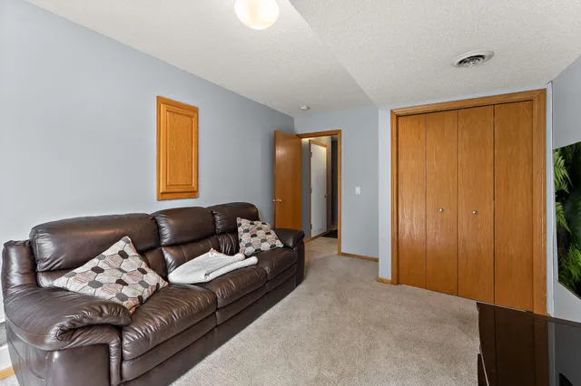 $295,000 | 14549 Lockslie Trail, Savage, MN 55378