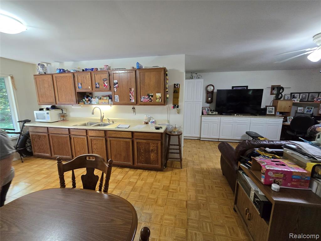 44611 Harris Road Belleville, MI 48111 - Photo 7 of 26