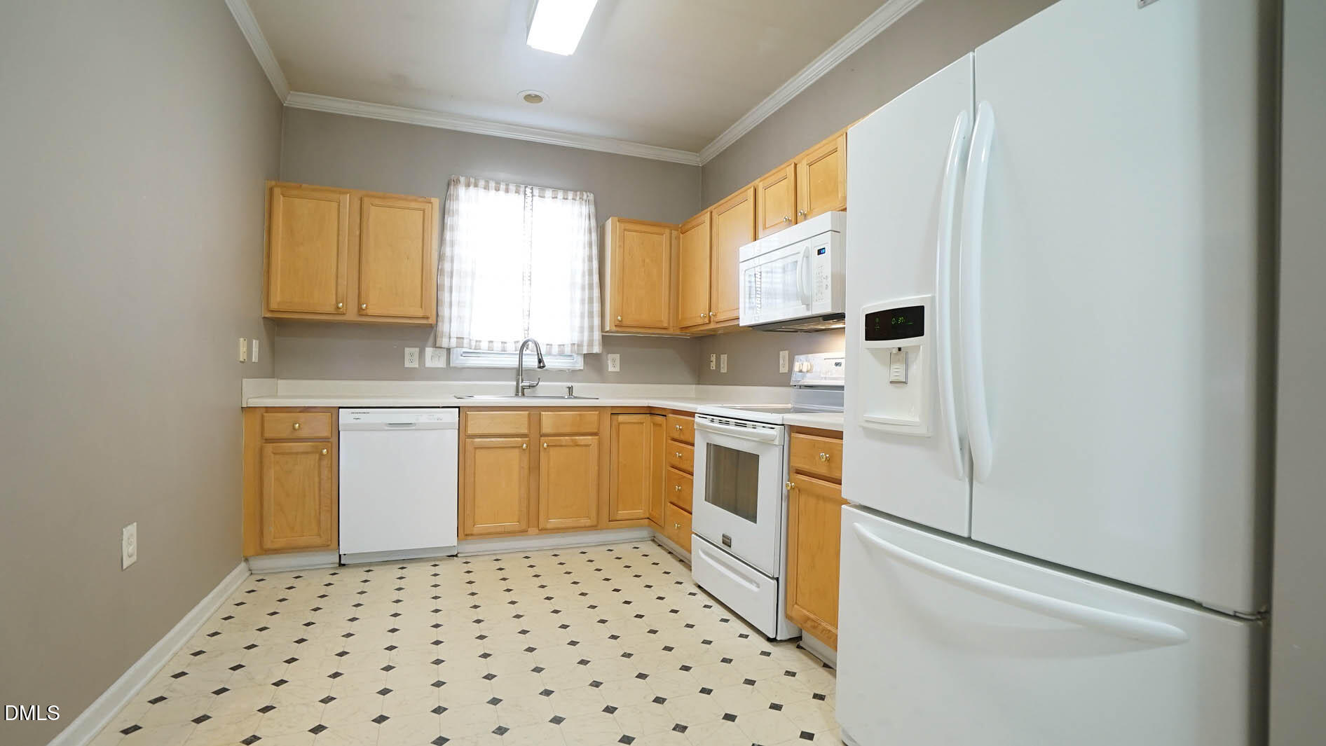41 Signet Drive Durham, NC 27705 - Photo 7 of 34