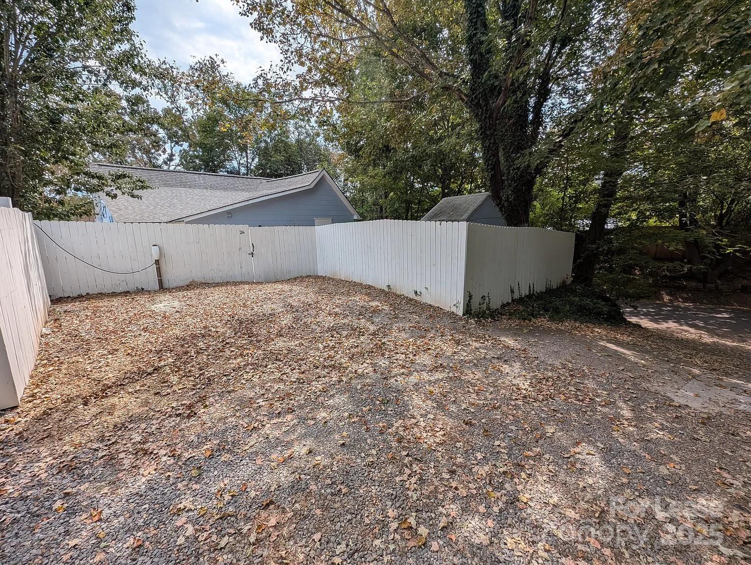 24 Woodrow Avenue Asheville, NC 28801 - Photo 28 of 30 a backyard of a house