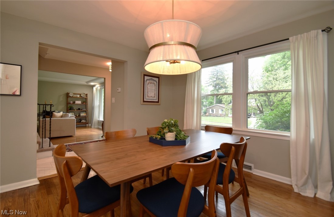 2535 Charney Road Cleveland, OH 44118 - Photo 9 of 33