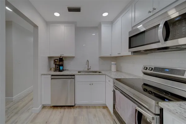$205,000 | 2700 Bayshore Boulevard, Unit 4109, Dunedin, FL 34698