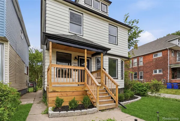 $319,995 | 2501 Seyburn Street, Detroit, MI 48214
